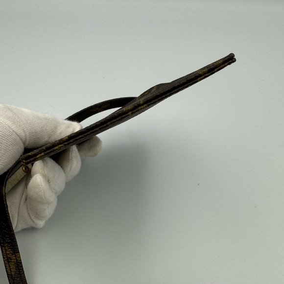 100% Authentic Louis Vuitton Monogram Secrete Passport Holder - Picture 8 of 10